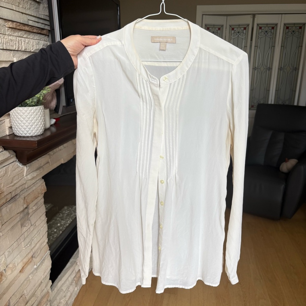 Banana Republic Cream Casual Blouse